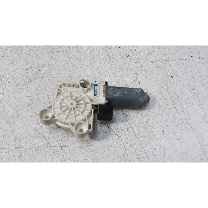 Recambio de motor elevalunas trasero derecho para mercedes-benz clase e (w211) berlina 2.6 cat referencia OEM IAM A211820232  