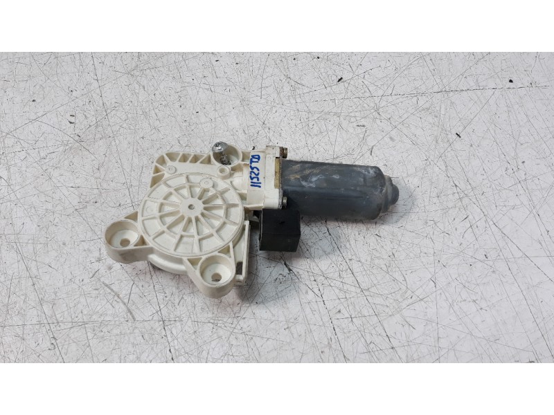 Recambio de motor elevalunas trasero derecho para mercedes-benz clase e (w211) berlina 2.6 cat referencia OEM IAM A211820232  