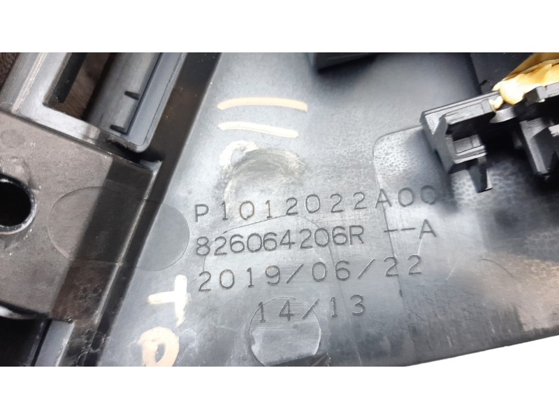 Recambio de maneta exterior trasera derecha para renault clio v zen referencia OEM IAM 826064206R  