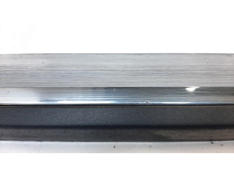 Recambio de moldura para renault clio v zen referencia OEM IAM 808774699R  