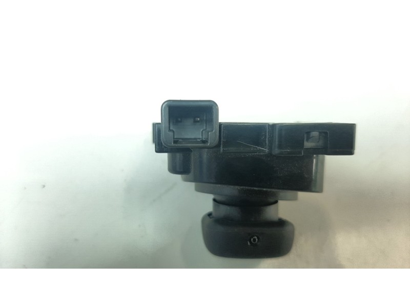 Recambio de mando volante para lexus nx 2.5 16v cat (híbrido) referencia OEM IAM 3X69  