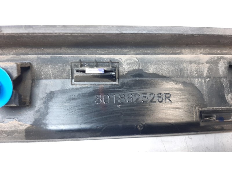 Recambio de moldura para renault clio v zen referencia OEM IAM 801862526R  