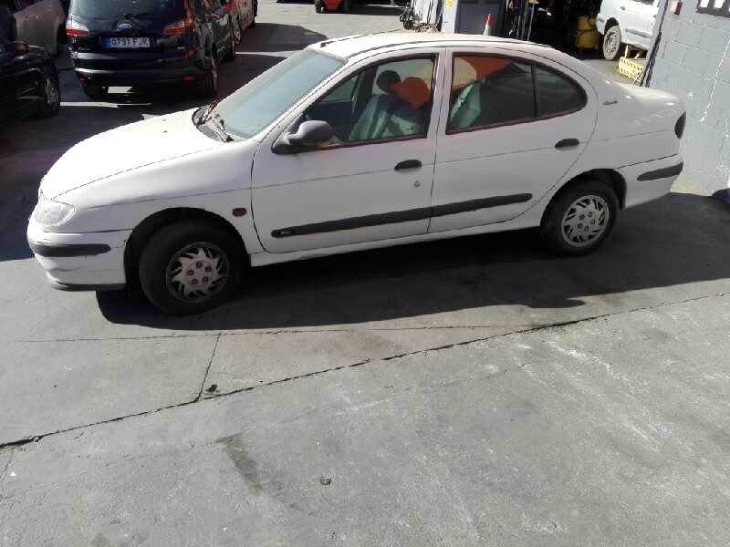 renault megane i classic (la0) del año 1996