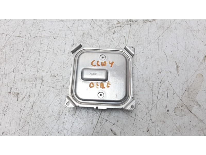 Recambio de centralita luces para renault clio iv 1.5 dci diesel fap referencia OEM IAM 260556623R 2C906658030 