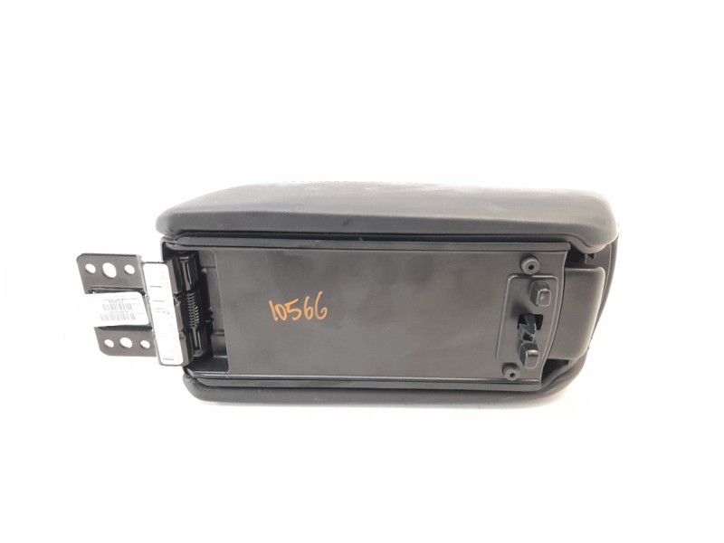 Recambio de apoyabrazos central para jeep compass ii 2.0 m-jet cat referencia OEM IAM 2031563XW1  