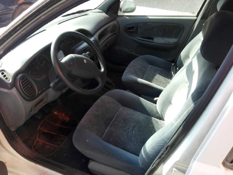 renault megane i classic (la0) del año 1996