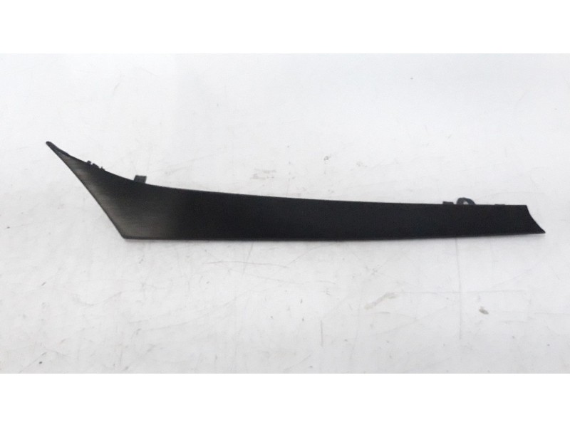 Recambio de moldura para alfa romeo giulia (952) 2.2 jtdm cat referencia OEM IAM 1561111300  