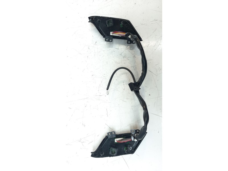 Recambio de mando volante para toyota c-hr referencia OEM IAM 45100F4020C1  