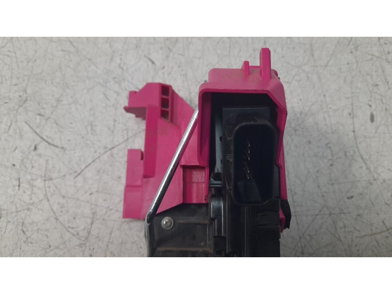 Recambio de cerradura puerta delantera derecha para hyundai tucson (nx) maxx 2wd referencia OEM IAM 81320N7000  