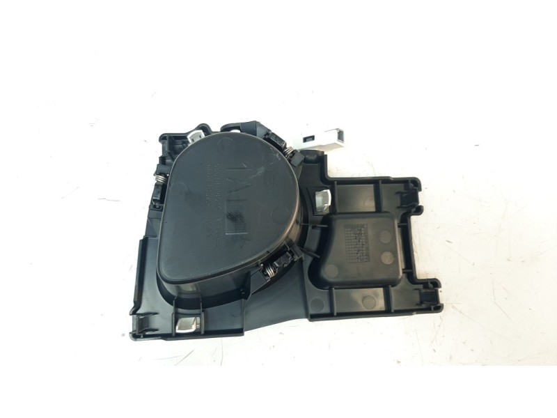 Recambio de cenicero para toyota c-hr referencia OEM IAM 55618F4010  