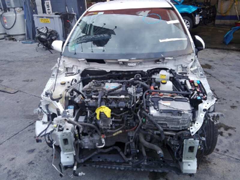 toyota auris del año 2011