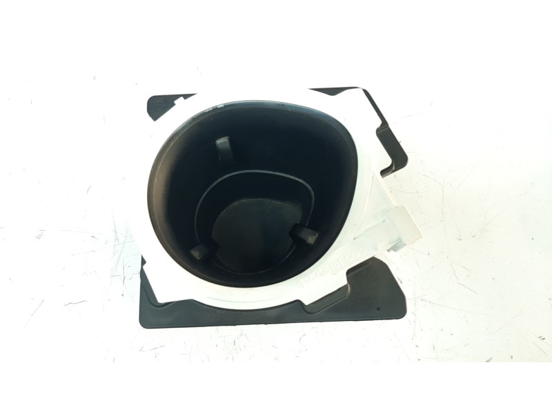 Recambio de cenicero para toyota c-hr referencia OEM IAM 55619F4090  