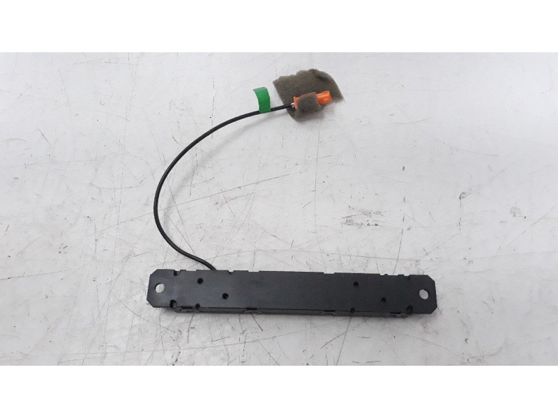 Recambio de antena para alfa romeo giulia (952) 2.2 jtdm cat referencia OEM IAM 50534859  