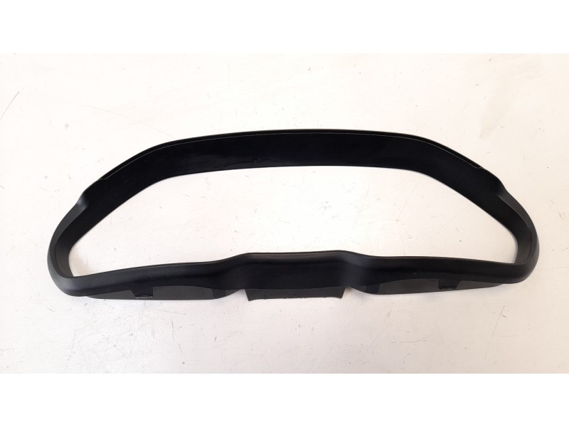 Recambio de moldura para peugeot 208 1.6 blue-hdi fap referencia OEM IAM 9673859177  
