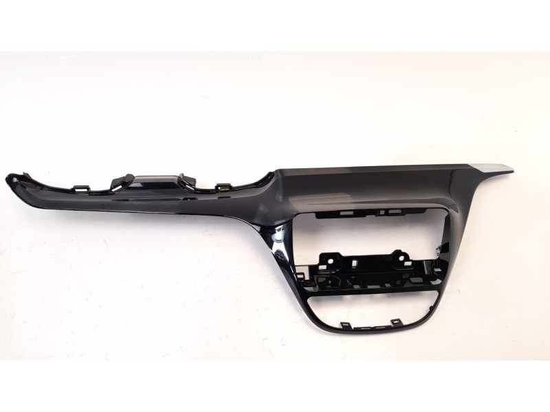 Recambio de moldura para peugeot 208 1.6 blue-hdi fap referencia OEM IAM 9673830077  