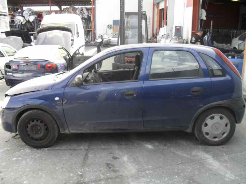 opel corsa c del año 2000