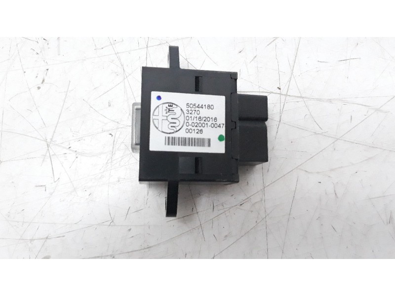 Recambio de modulo electronico para alfa romeo giulia (952) 2.2 jtdm cat referencia OEM IAM 50544180  