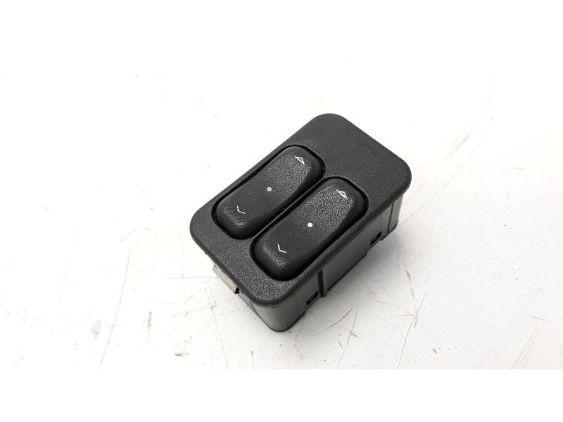 Recambio de mando elevalunas delantero izquierdo para opel meriva 1.6 16v referencia OEM IAM 13363202  