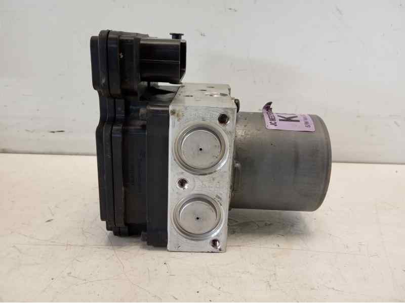 Recambio de abs para hyundai ix20 gls comfort blue referencia OEM IAM 6158942100  