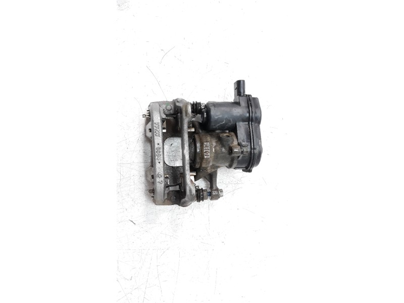 Recambio de pinza de freno trasera derecha para jeep compass ii 2.0 m-jet cat referencia OEM IAM 068267352AB  