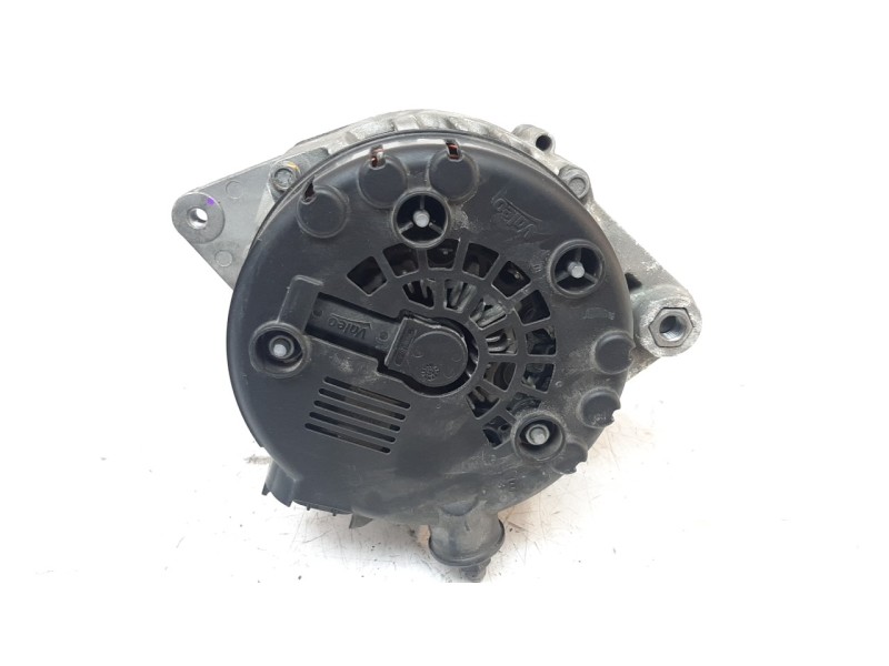 Recambio de alternador para hyundai tucson 1.6 cat referencia OEM IAM 373002B970  