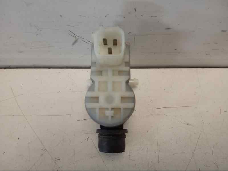 Recambio de bomba limpia para hyundai ix20 gls comfort blue referencia OEM IAM 985102L100  