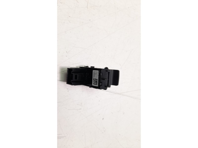 Recambio de mando elevalunas trasero derecho para seat ateca (khp) style go referencia OEM IAM 5G0959855R  