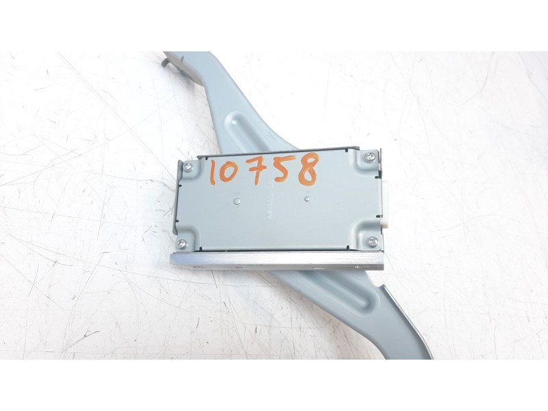 Recambio de modulo electronico para lexus is 2.5 16v cat (híbrido) referencia OEM IAM 8624053020  