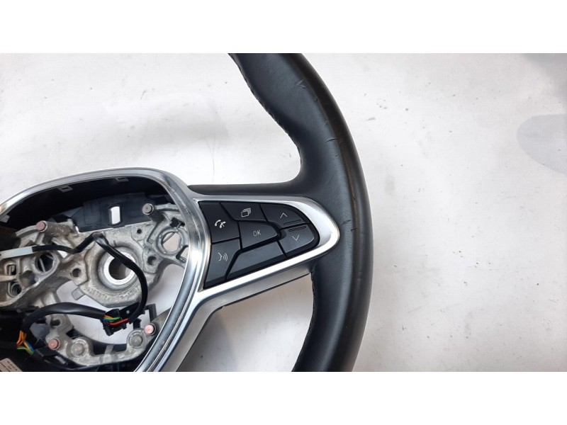 Recambio de volante para renault clio v zen referencia OEM IAM 484000642R  