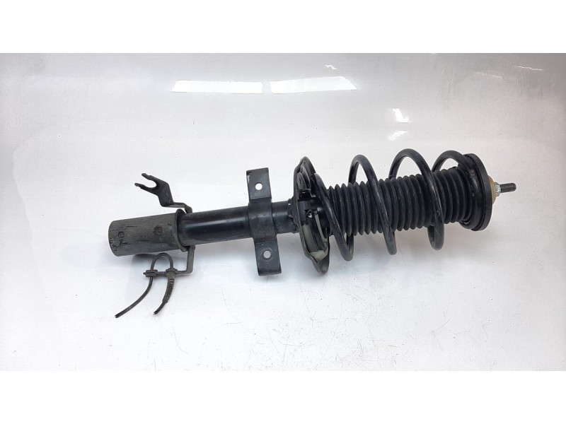 Recambio de amortiguador delantero derecho para renault clio v zen referencia OEM IAM 543021321R  