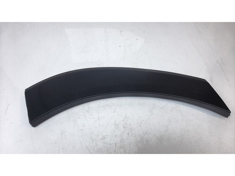 Recambio de aletin trasero derecho para hyundai tucson 1.6 cat referencia OEM IAM 87744D700  