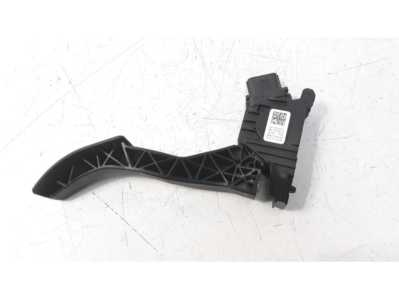 Recambio de potenciometro pedal para volkswagen golf vii lim. 1.6 tdi dpf referencia OEM IAM 5Q1723503F  