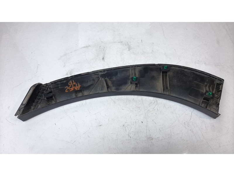 Recambio de aletin trasero derecho para hyundai tucson 1.6 cat referencia OEM IAM 87744D700  