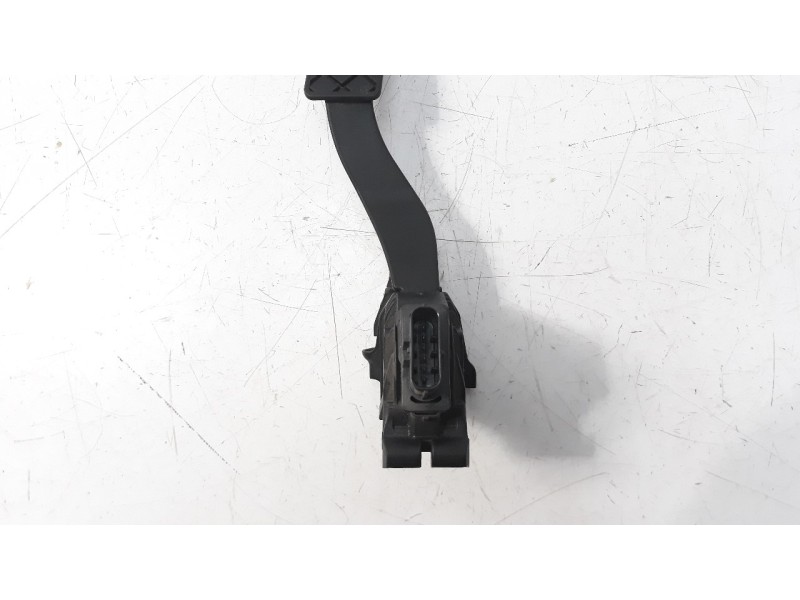 Recambio de potenciometro pedal para volkswagen golf vii lim. 1.6 tdi dpf referencia OEM IAM 5Q1723503F  