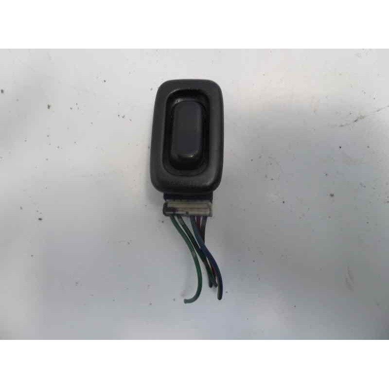 Recambio de mando elevalunas trasero izquierdo para mazda 323 berlina c/f/s (ba) 1.5 glx c referencia OEM IAM   