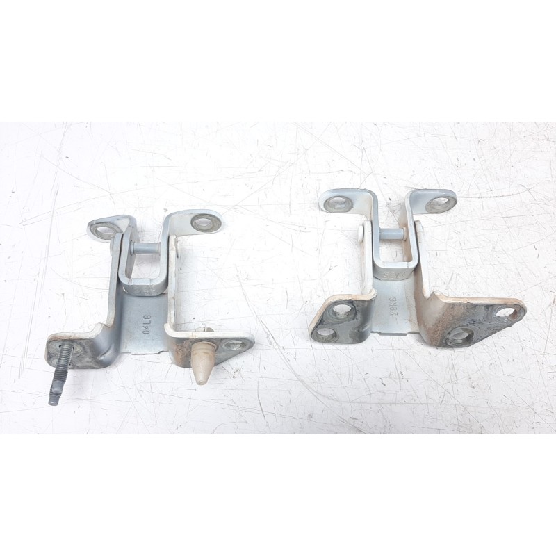 Recambio de retenedor puerta para ford ecosport 1.5 ti-vct cat referencia OEM IAM CN15N42982AB  