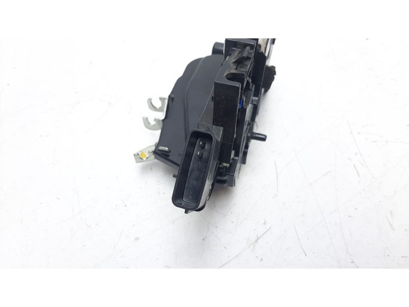 Recambio de cerradura puerta trasera derecha para nissan micra (k13) 1.2 cat referencia OEM IAM 825001HD0C  