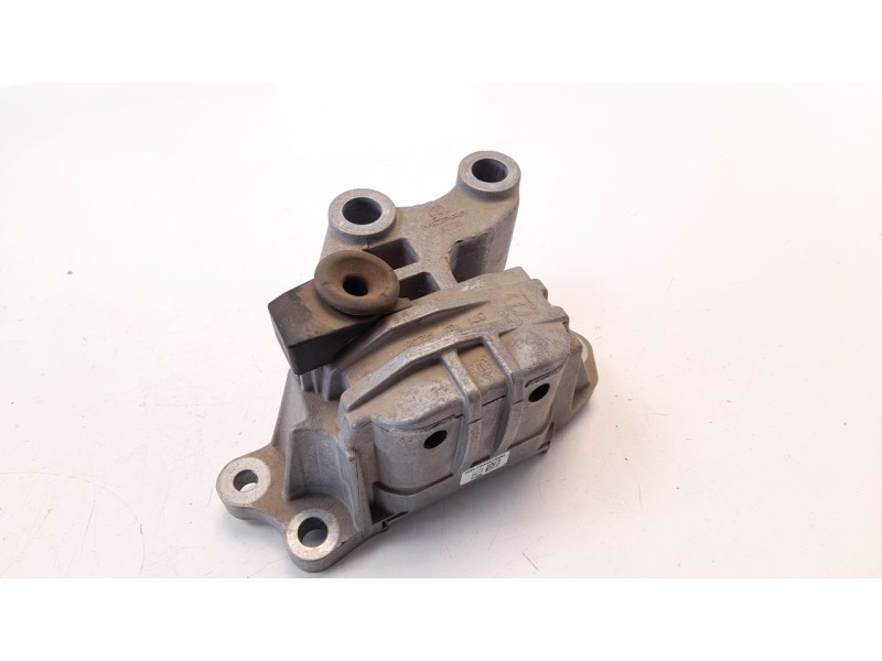 Recambio de soporte motor derecho para jeep renegade 1.6 cat referencia OEM IAM 00520497460  