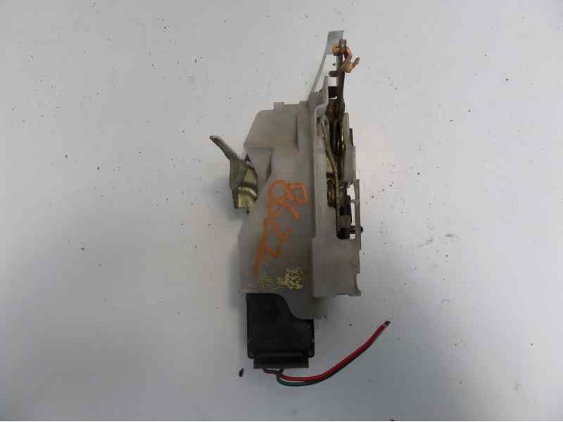 Recambio de cerradura puerta trasera derecha para mazda 323 berlina c/f/s (ba) 1.5 glx c referencia OEM IAM   