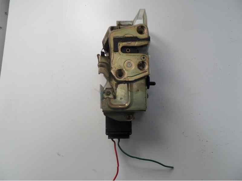 Recambio de cerradura puerta trasera izquierda para mazda 323 berlina c/f/s (ba) 1.5 glx c referencia OEM IAM   