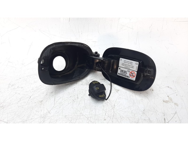 Recambio de tapa exterior combustible para porsche cayenne (typ 92aa) 3.0 tdi cat referencia OEM IAM 7P5809857  