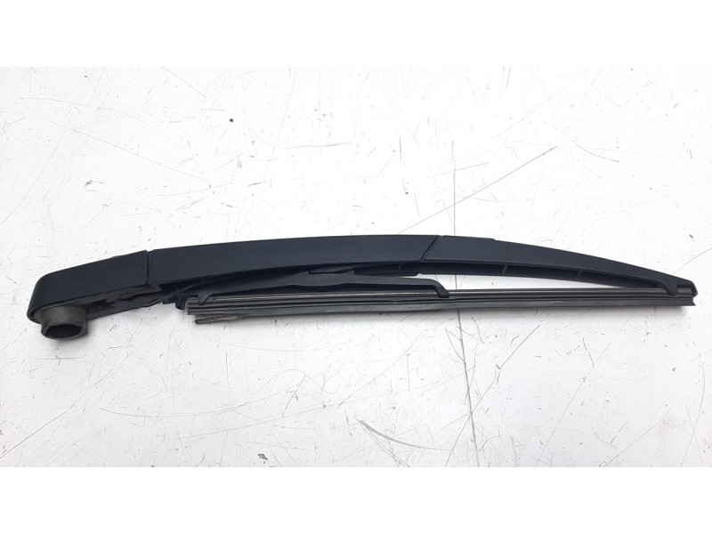 Recambio de brazo limpia trasero para citroen c3 picasso exclusive referencia OEM IAM 9683833680  