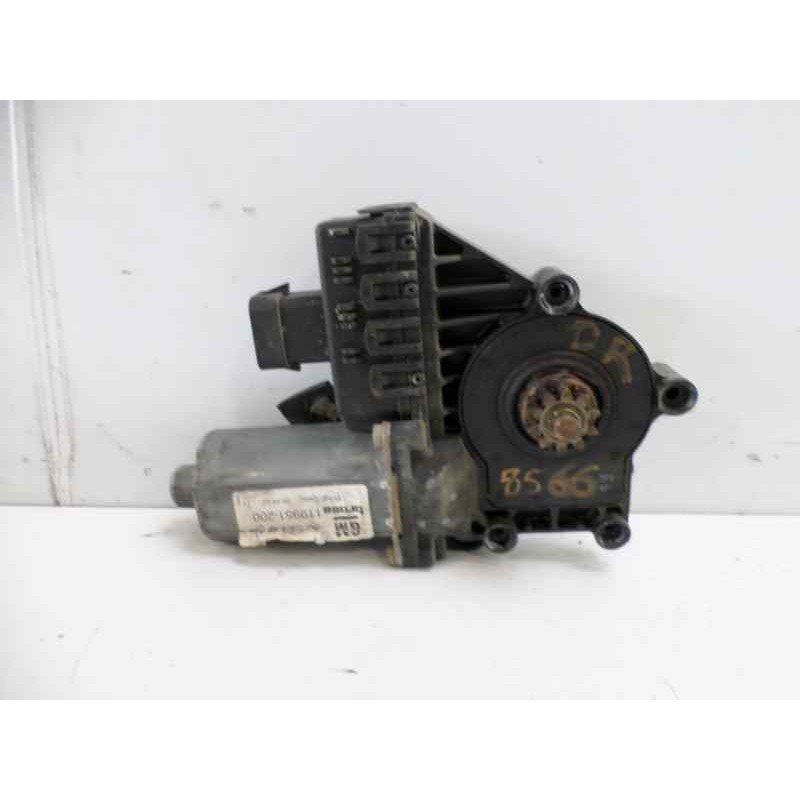 Recambio de motor elevalunas delantero derecho para opel astra g berlina 2.0 dti referencia OEM IAM 119951200  