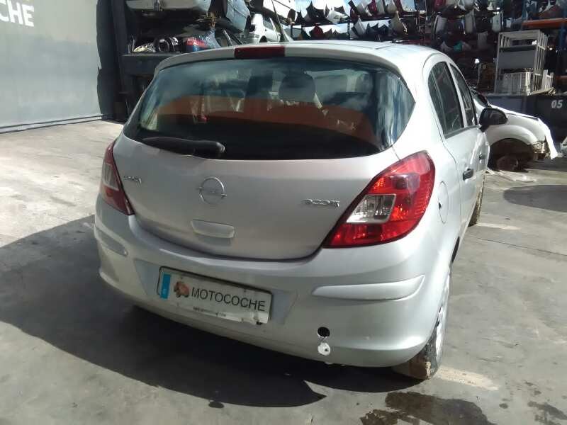 opel corsa d del año 2009