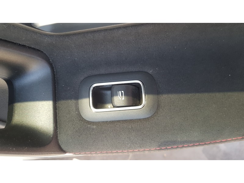 Recambio de mando elevalunas trasero derecho para mercedes-benz clase a (bm 177) 1.5 cdi cat referencia OEM IAM 1679050201  