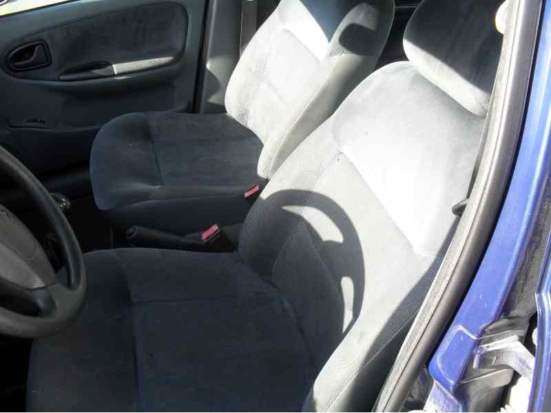 renault megane i berlina hatchback (ba0) del año 1998