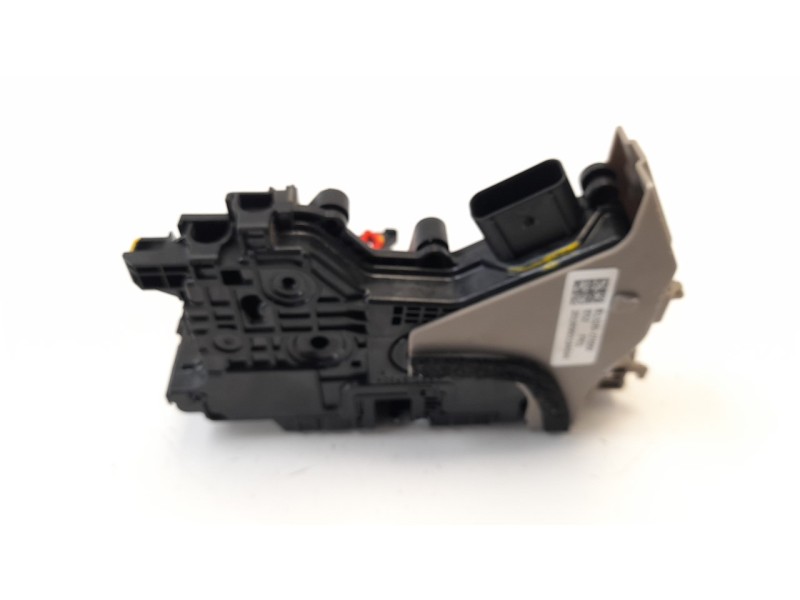 Recambio de cerradura puerta delantera derecha para kia xceed 1.0 tgdi cat referencia OEM IAM 81320J7000  