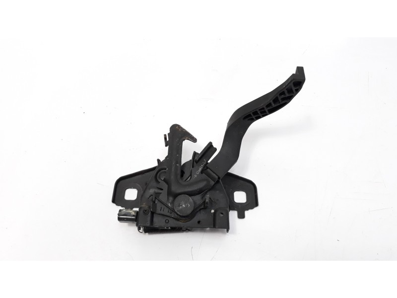 Recambio de cerradura capo para dacia duster ii essential referencia OEM IAM   