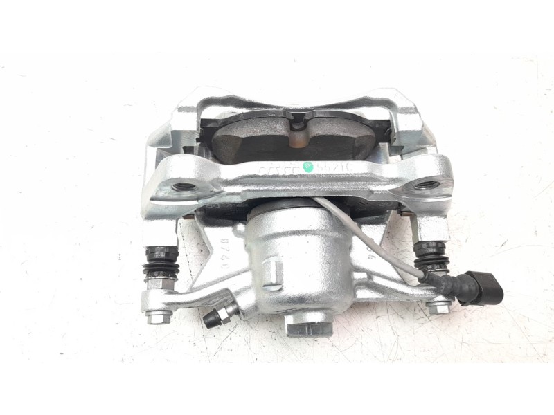 Recambio de pinza de freno delantera derecha para seat ateca (khp) fr referencia OEM IAM 8V0615124  