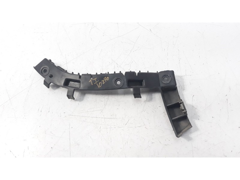 Recambio de molduras traseras para land rover freelander (lr2) td4 s referencia OEM IAM 6H5217A882  